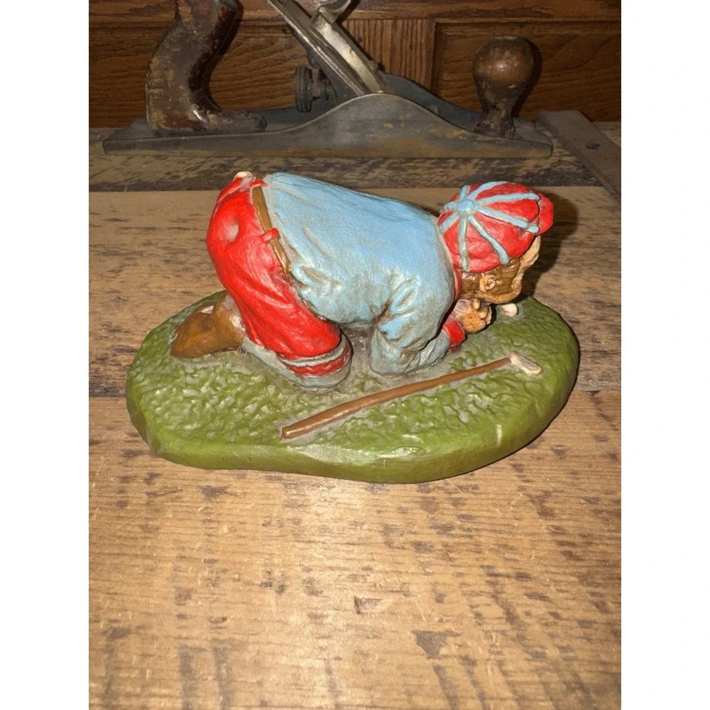Vintage Funny Golfer Figurine Blowing Golf Ball in Hole Great Gift For Golfers‎